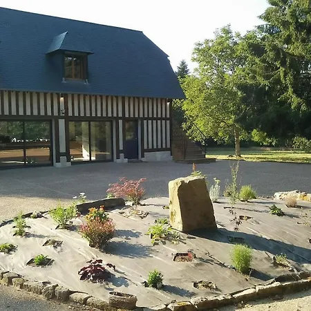 Hébergement de vacances 18 Pers. Avec Piscine - Domaine Du Valdorgere *